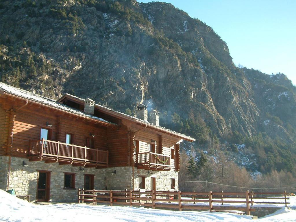 Country house Agriturismo Les Hiboux